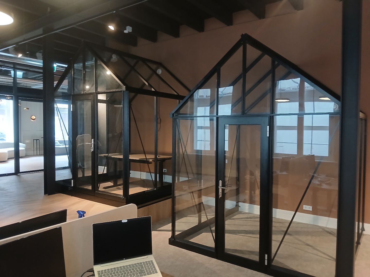 Janssens kantoorkas Classic 236 cm breed