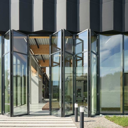 Solarlux aluminium vouwwand type 'MEGALINE' geïsoleerd